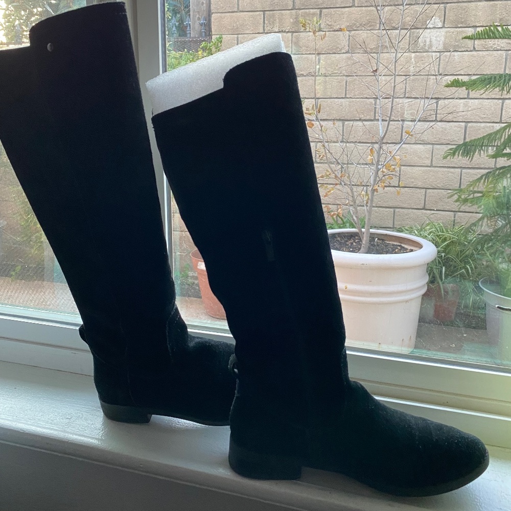 Tall Suede Leather Boots - Black